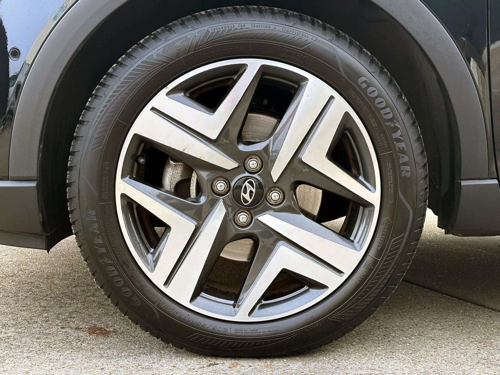 Fahrzeugabbildung Hyundai Bayon Prime 1.0TGDI Aut. 2WD LED ACC KAM SHZ NAV