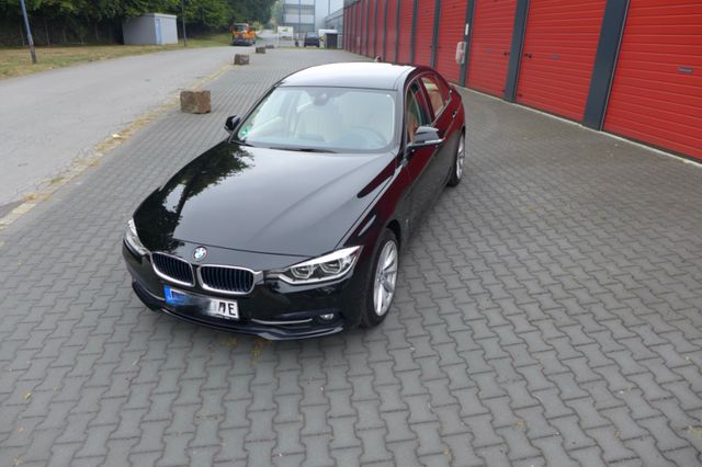 BMW 330e iPerformance Sport Line Top gepfl. NUR BMW