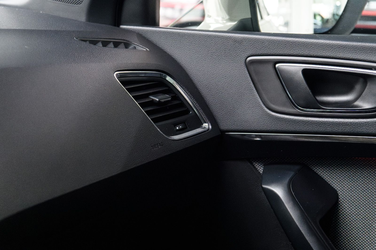 Fahrzeugabbildung SEAT Ateca Xcellence 4Drive +DSG+ Navi + AHK + Kamera