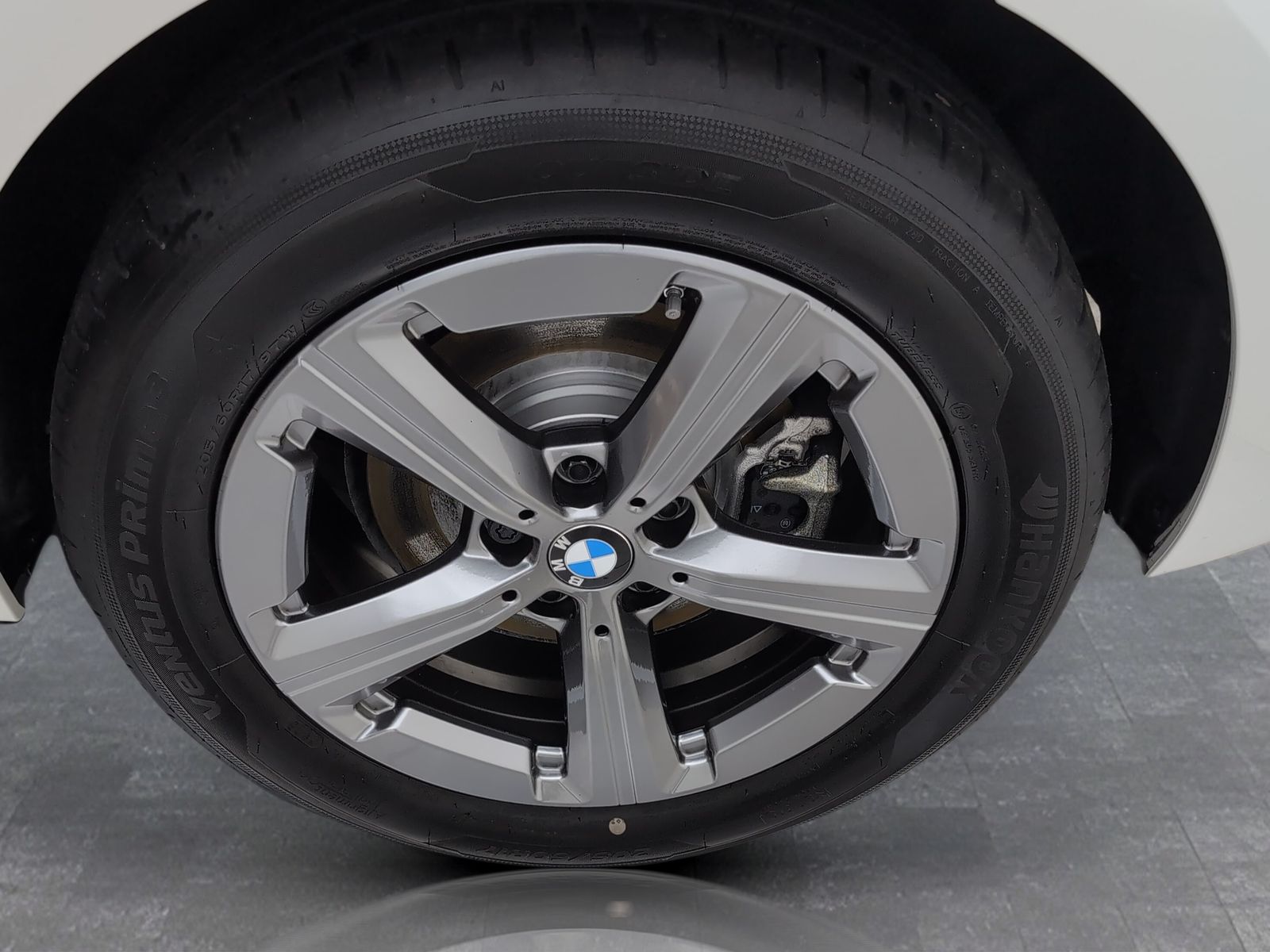 BMW 223 Active Tourer - Bild 18
