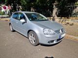 Volkswagen Golf 1.6 Trendline Automatik Garagenwagen - Volkswagen Golf aus 2008: 1.6