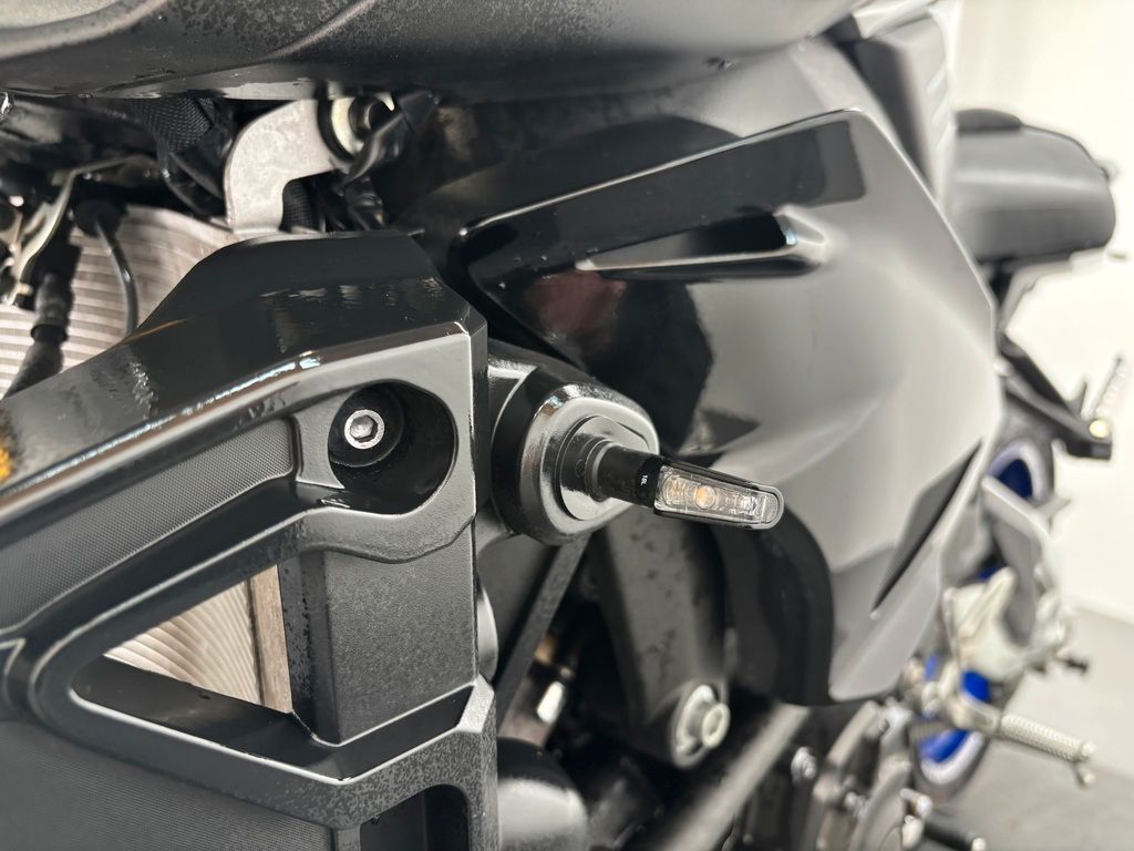 Fahrzeugabbildung Yamaha MT-10 SP *TOP-ZUSTAND *AKRAPOVIC