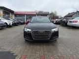 Audi A4 Lim. PDC vo+ht Sitzhz Navi Sportpak. Tempo - Audi A4 mit Benzin-Antrieb: Limousine, mit Klimaautomatik