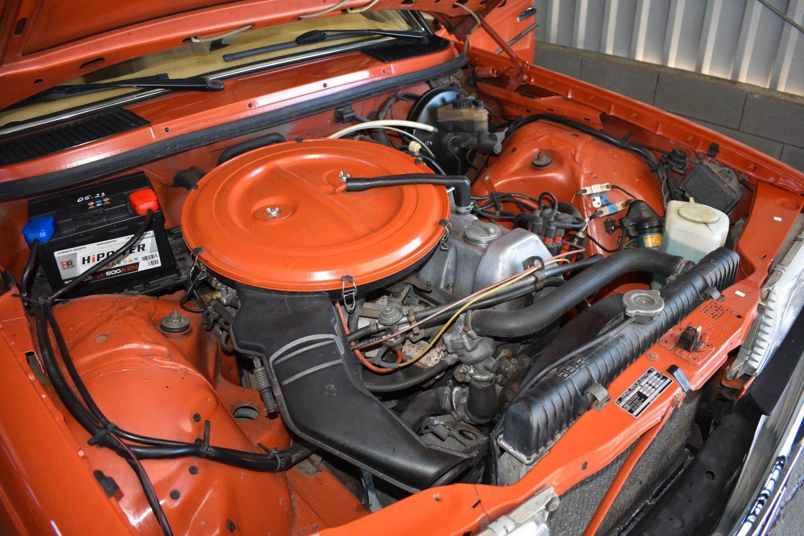 Fahrzeugabbildung Mercedes-Benz 250 6 Zylinder Benziner Zustand Top BRD H-Zulass