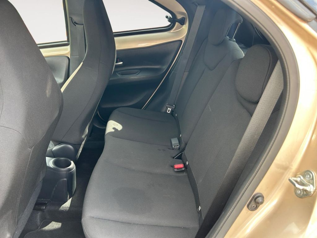 Fahrzeugabbildung Toyota Aygo X Pulse