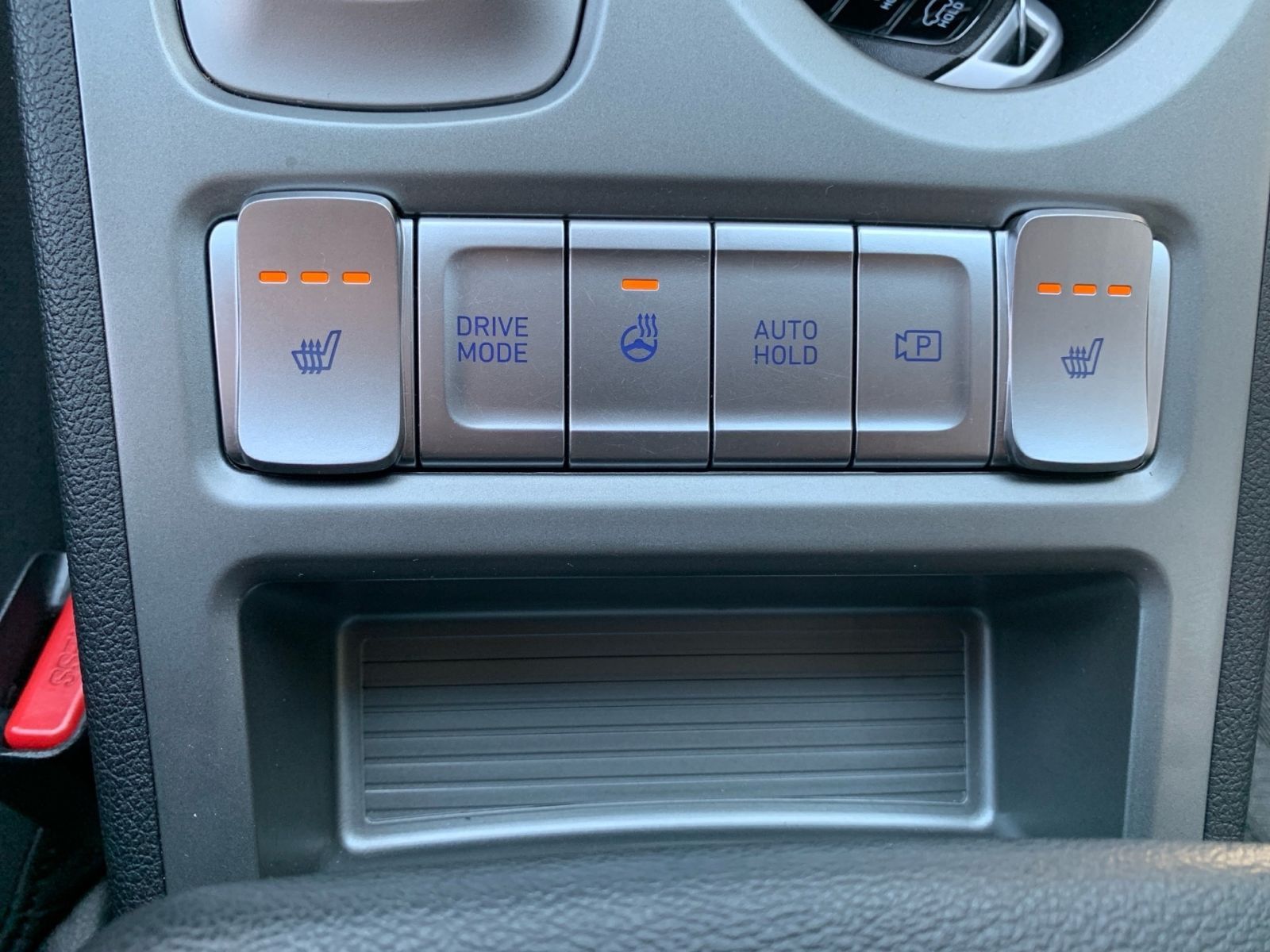Fahrzeugabbildung Hyundai KONA Trend Elektro 64 kWh Navi Assistenz-Pak. 1H