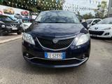 Lancia Ypsilon 1.2 69 CV 5 porte Silver - blaue Lancia Ypsilon