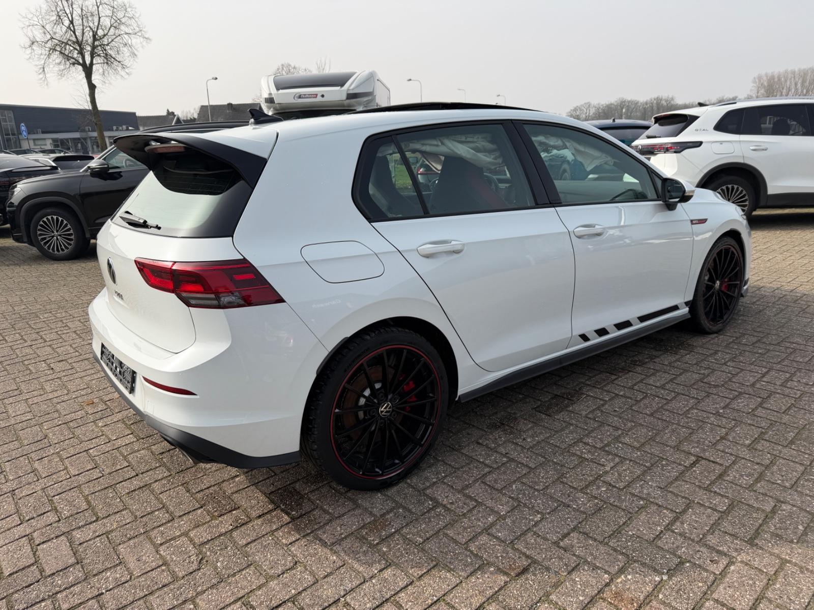 Volkswagen Golf VIII Lim. GTI Clubsport  DSG  221  Kw