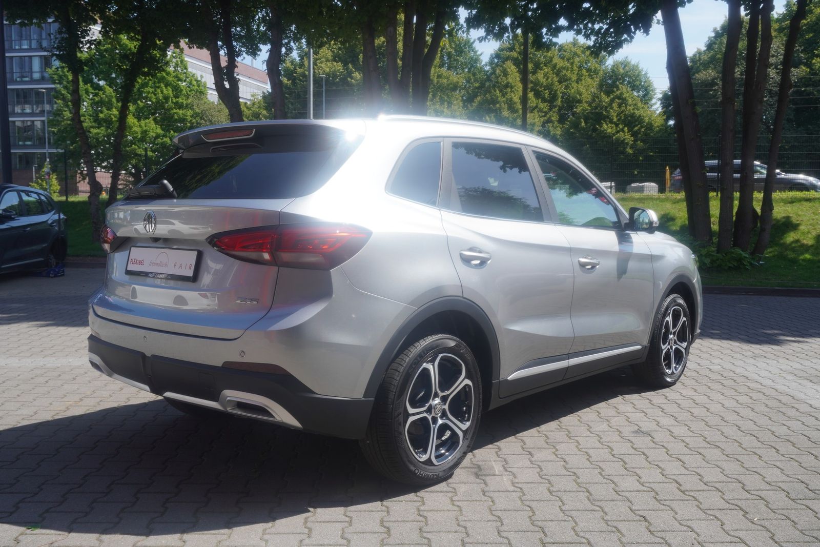 MG ZS