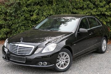 Mercedes E 220 - 1