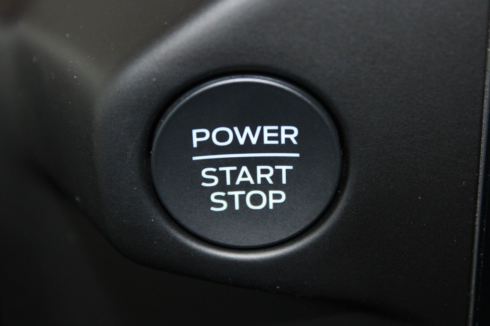 Fahrzeugabbildung Ford Transit Custom Kombi Trend 9-Sitzer LED NAVI CAM