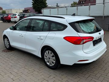 Ford Focus - 8