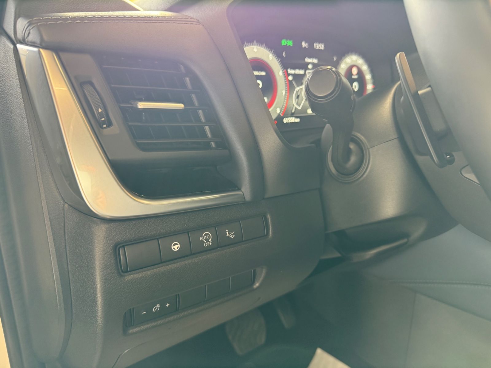 Fahrzeugabbildung Nissan Qashqai Premiere 360° Kamera, Navi, Winterpaket,