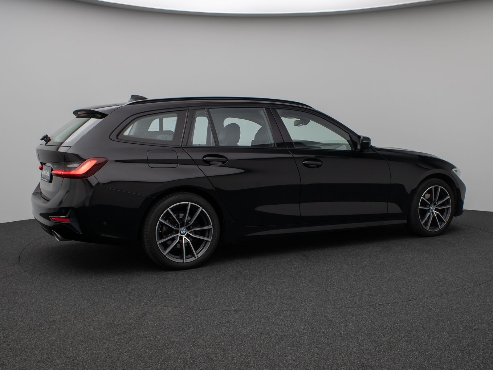 Fahrzeugabbildung BMW 320d xD Sport Line Kamera DAB HiFi Alarm AHK LED