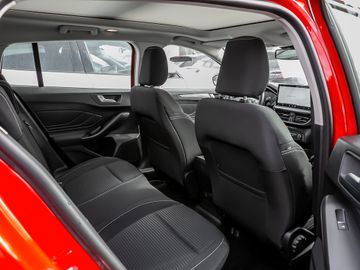 Ford Focus Turnier 1.5 Titanium Fernlicht-Assistent