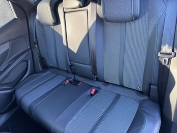 Peugeot 3008 130 Allure Pack 1.2 PureTech +Navi+Kam.+SHZ