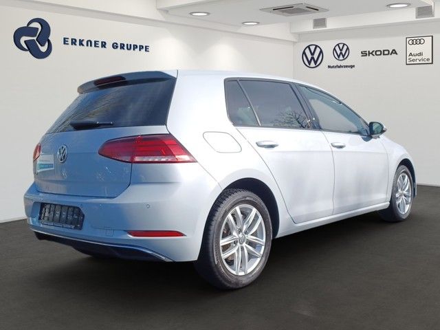 Fahrzeugabbildung Volkswagen Golf VII Lim. 1.0TSI Comfortline BLUETOOTH+SITZH