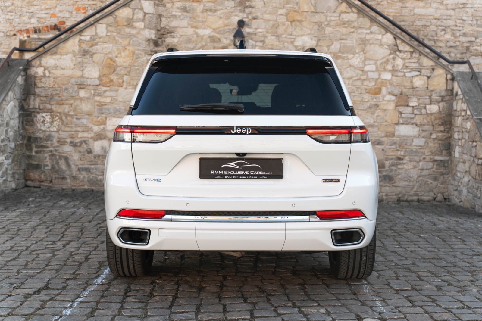 Fahrzeugabbildung Jeep Grand Cherokee 2.0 Overland 4XE McIntosh LED ACC