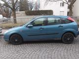 Ford Focus Turnier - Ford Focus aus 2000 mit Diesel-Antrieb