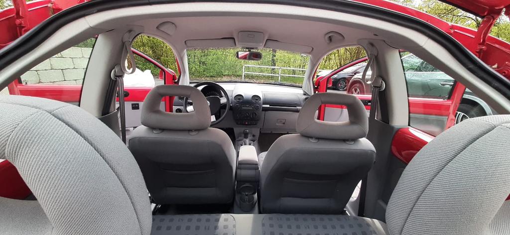 Volkswagen New Beetle