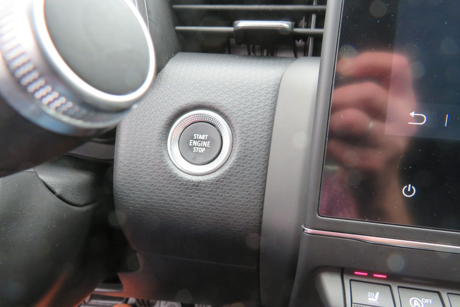 Fahrzeugabbildung Renault Clio V Experience LED APP SITZH SPURHALTE 1.HD