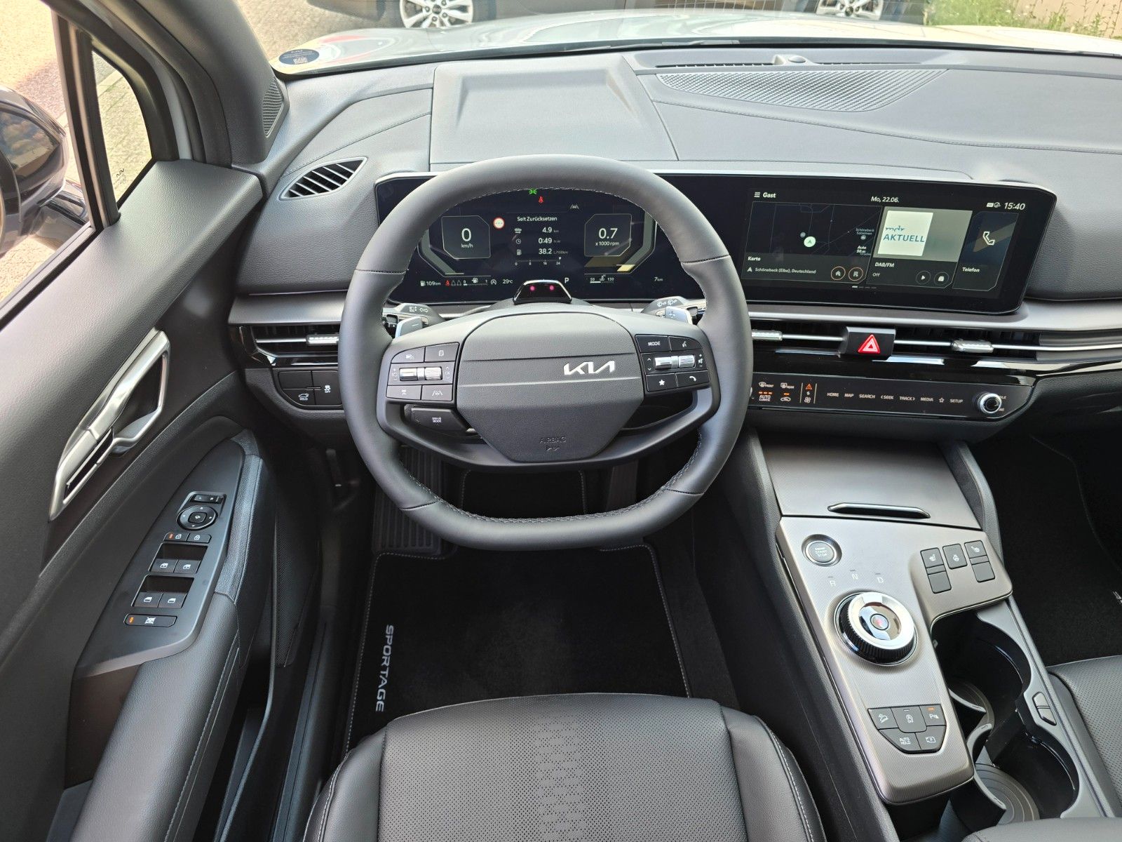 Fahrzeugabbildung Kia SPORTAGE 1.6T 2WD DCT BLACK ED DRIVE