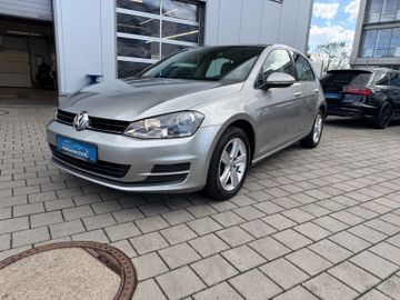 Volkswagen Golf - 1