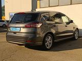 Ford S-MAX Titanium 7 Sitzer LED Navi SHZ LHZ - Ford: Max