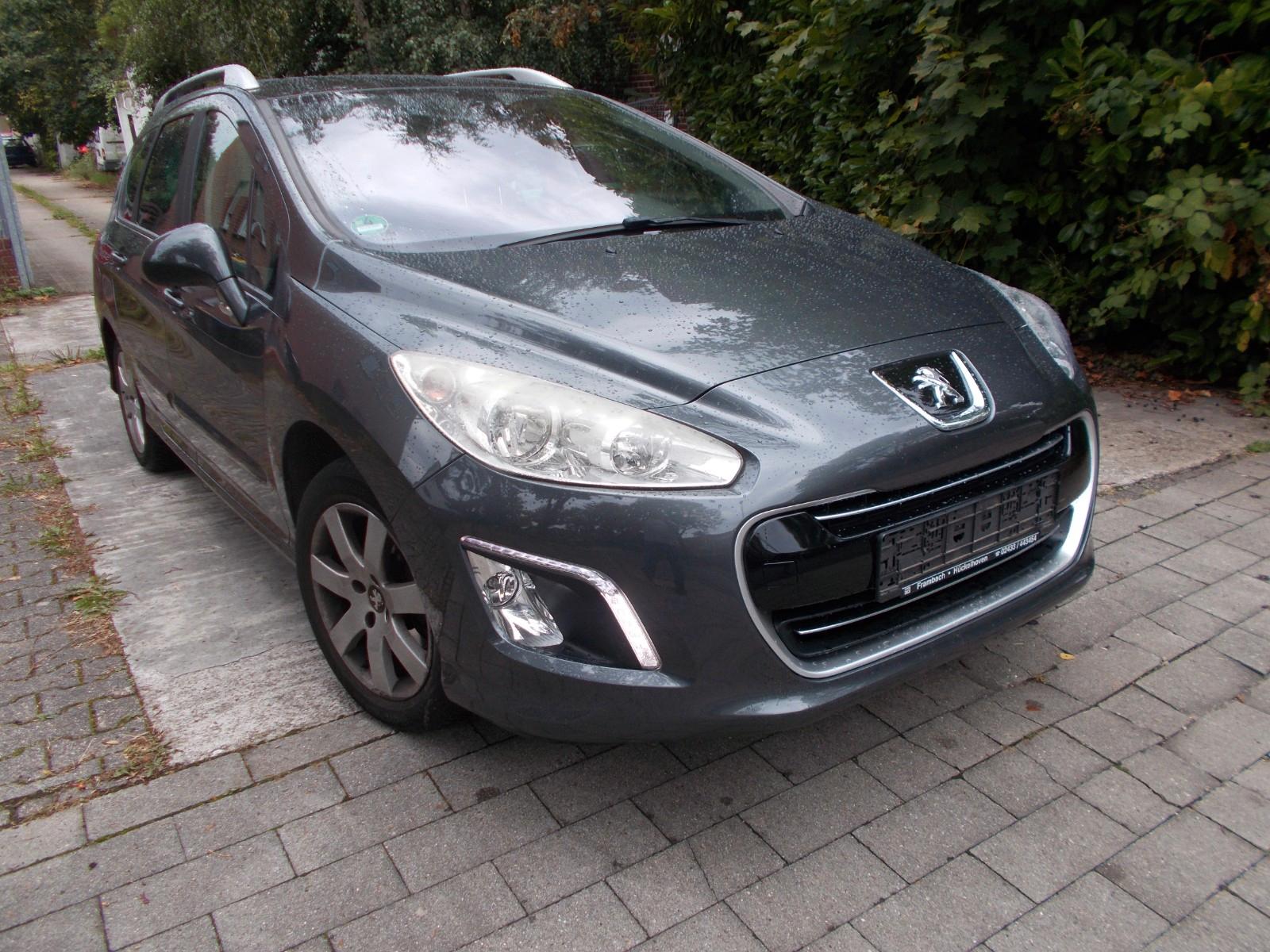 Peugeot 308 2012 — photo 14