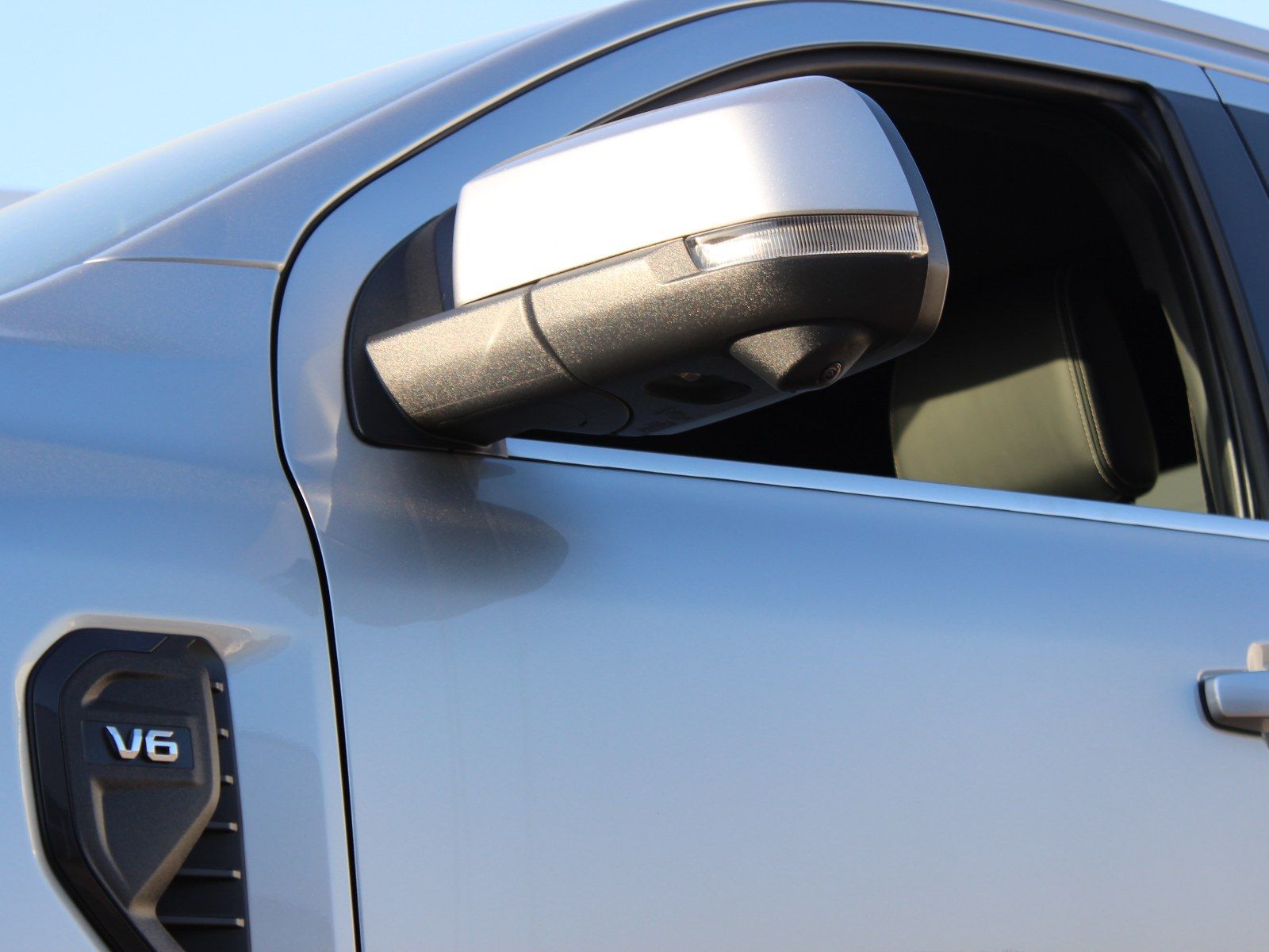 Fahrzeugabbildung Ford Ranger Platinum e-4WD Doppelkabine