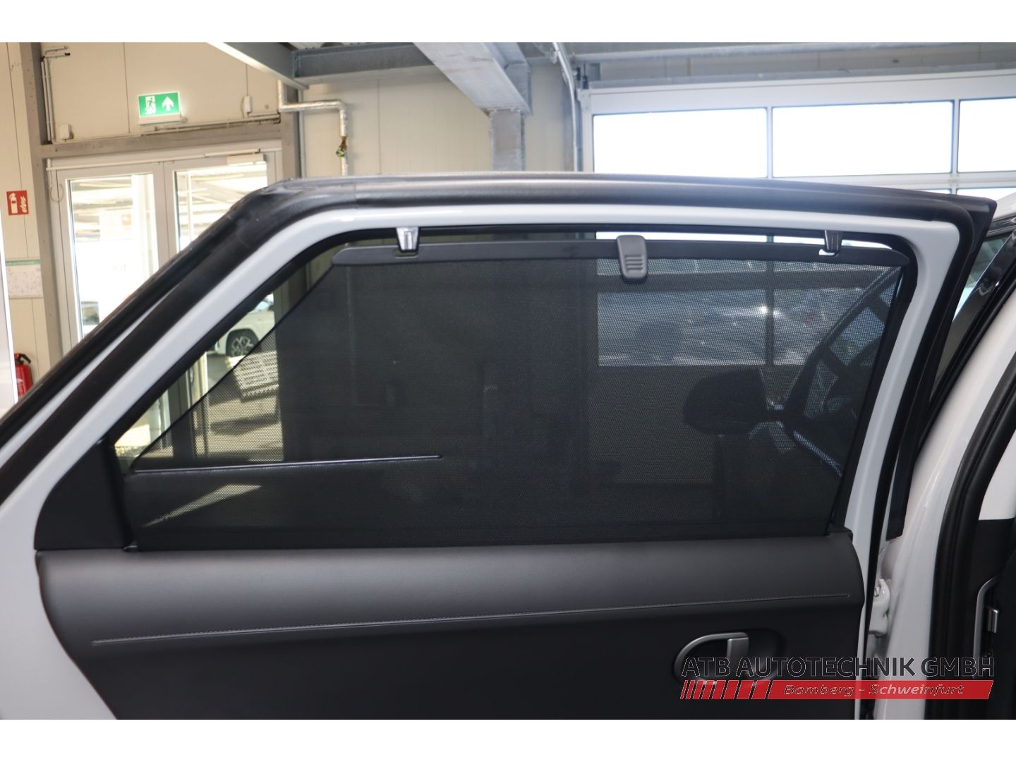 Fahrzeugabbildung Hyundai IONIQ 5 UNIQ MY26 84 kWh 4WD 325 PS Navi Soundsy