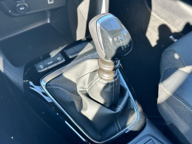 Fahrzeugabbildung Opel Corsa F 1.2 Turbo LED,SHZ,Kam.,PDC,Facelift,LM