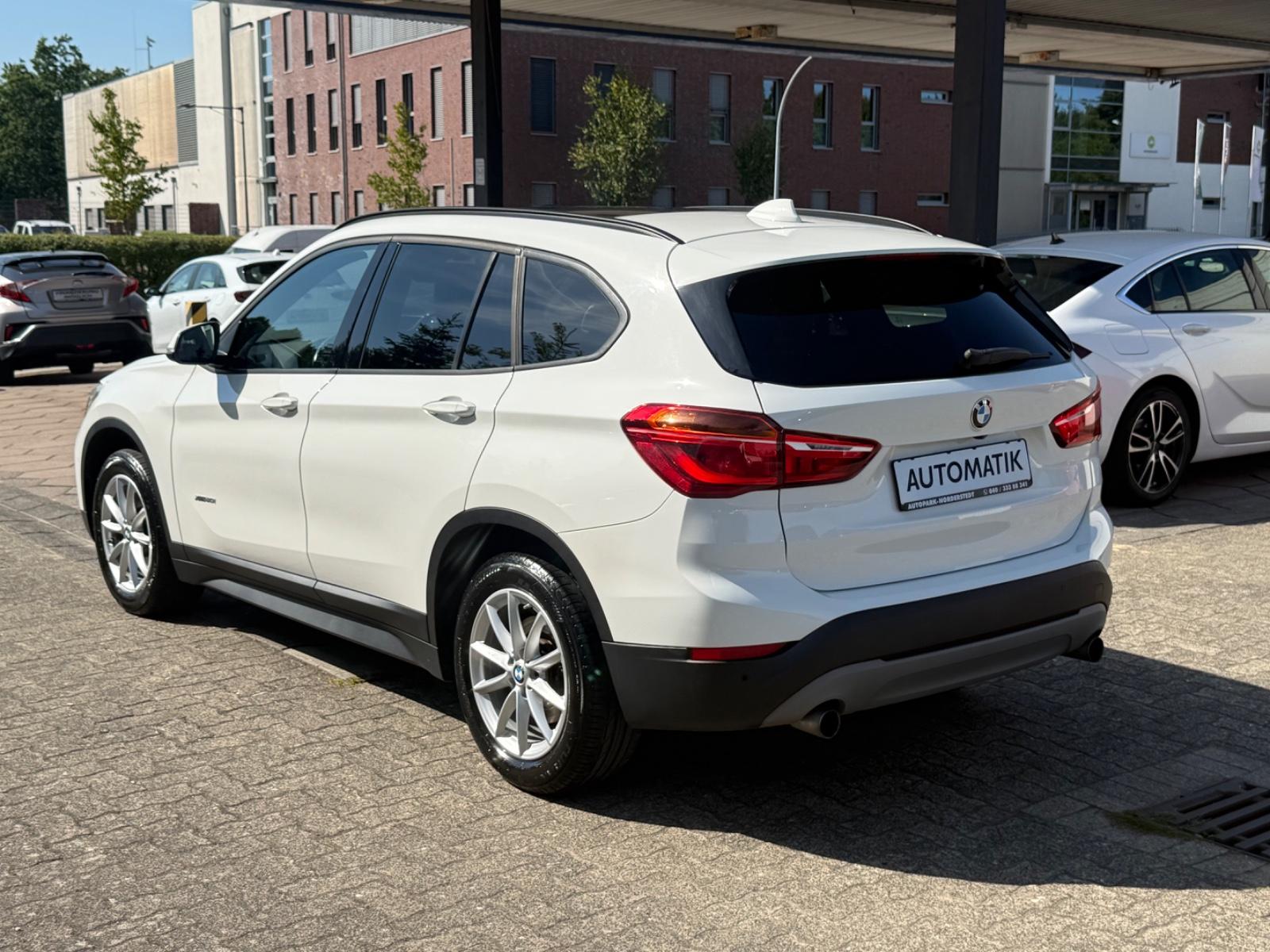 BMW X1 xDrive 20i Panorama / Head up / Kamera