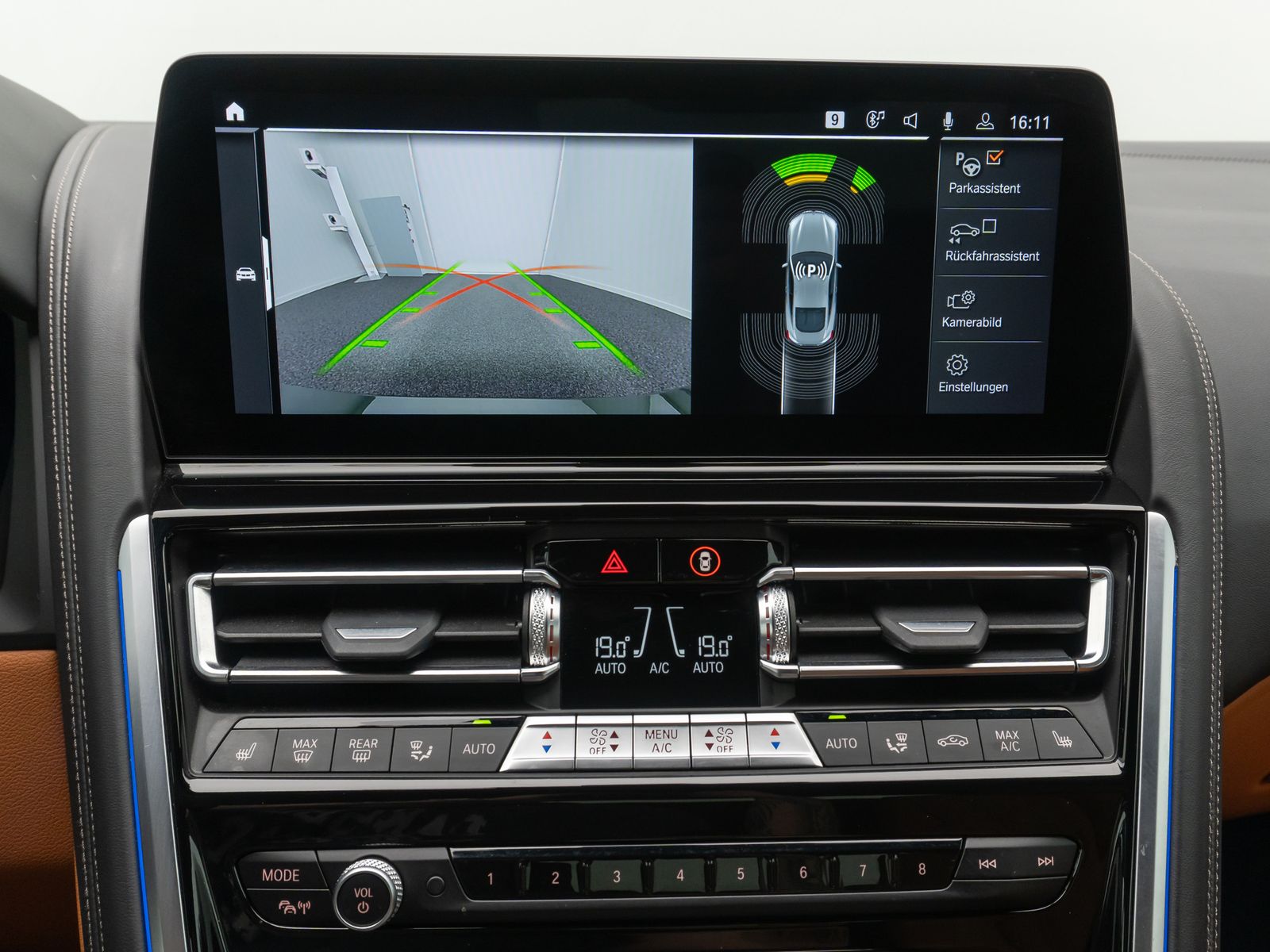 Fahrzeugabbildung BMW 840d xD M Sport Kamera HUD SoftCL DisplKey 20"