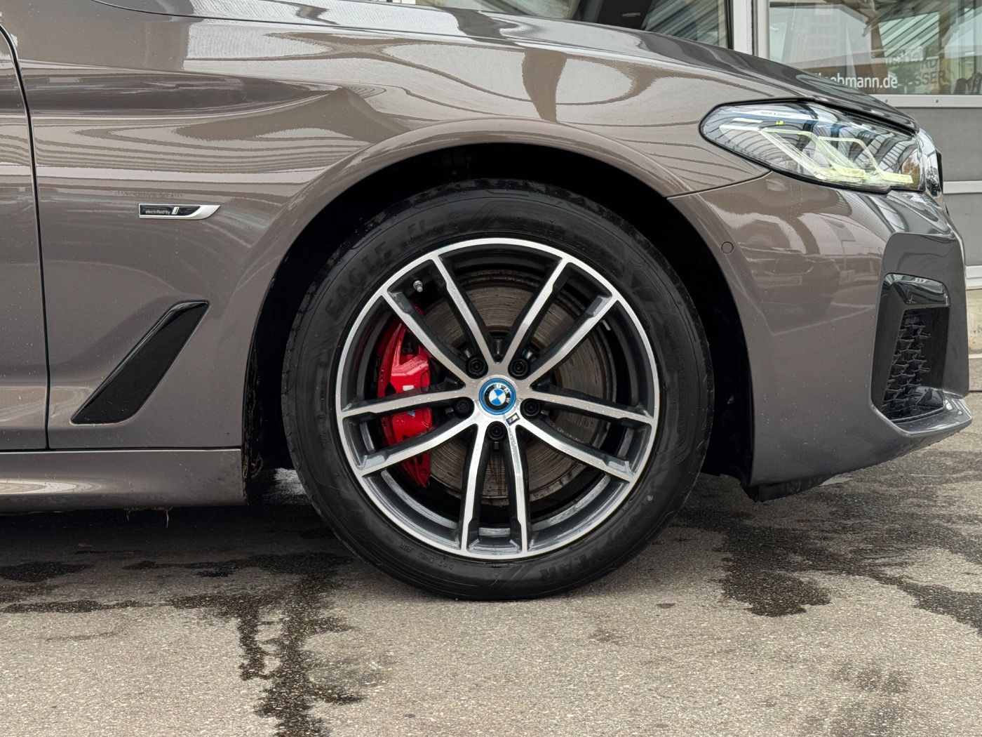 Fahrzeugabbildung BMW 530e xDrive Touring M-Sport 2 JAHRE GARANTIE