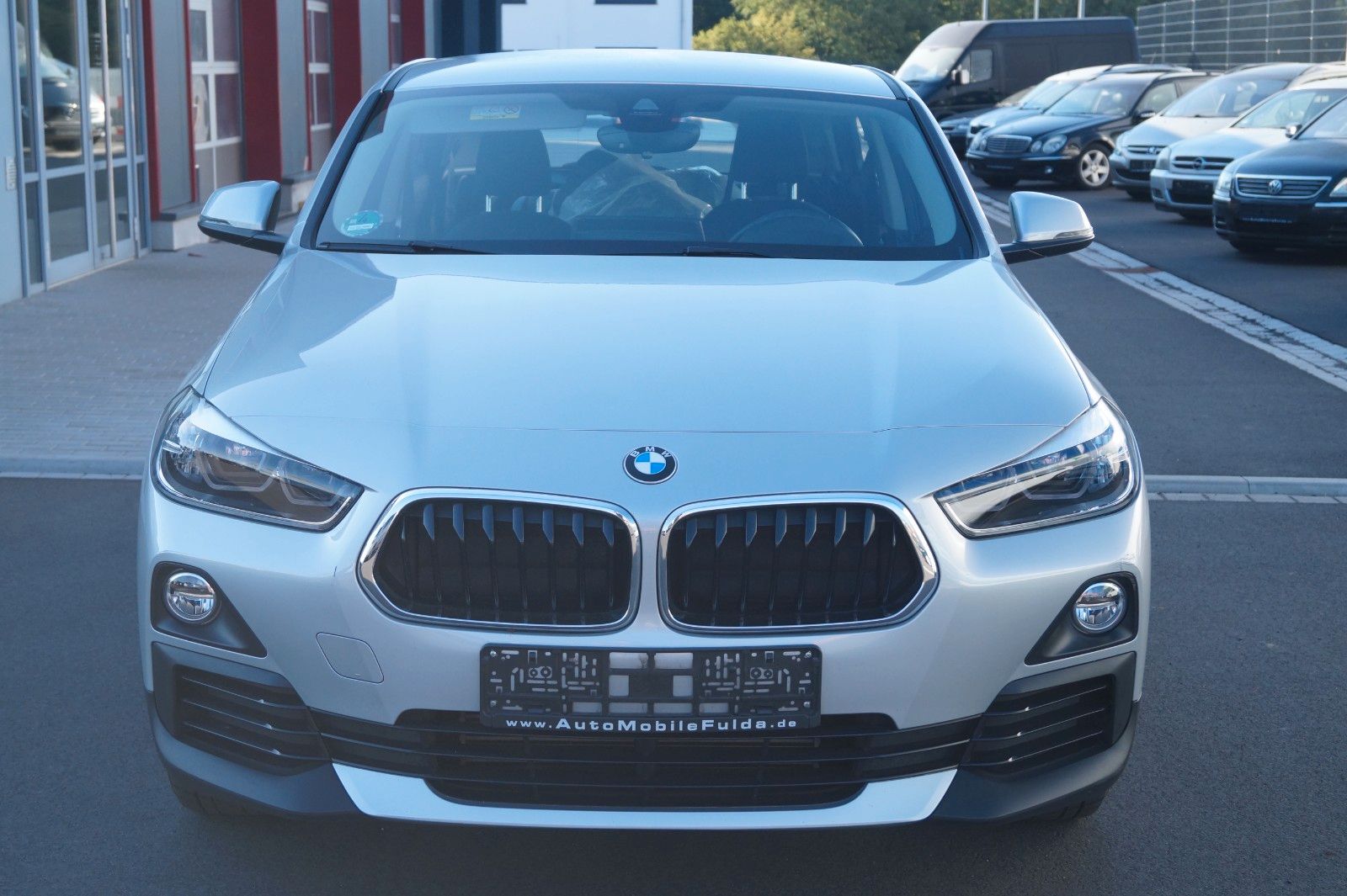 Fahrzeugabbildung BMW X2 sDrive 18 d Advantage