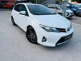 Toyota Auris Life+ 1,6 LI Klimaaut*Sitzheizung*Kamera - Toyota Auris: 1.6