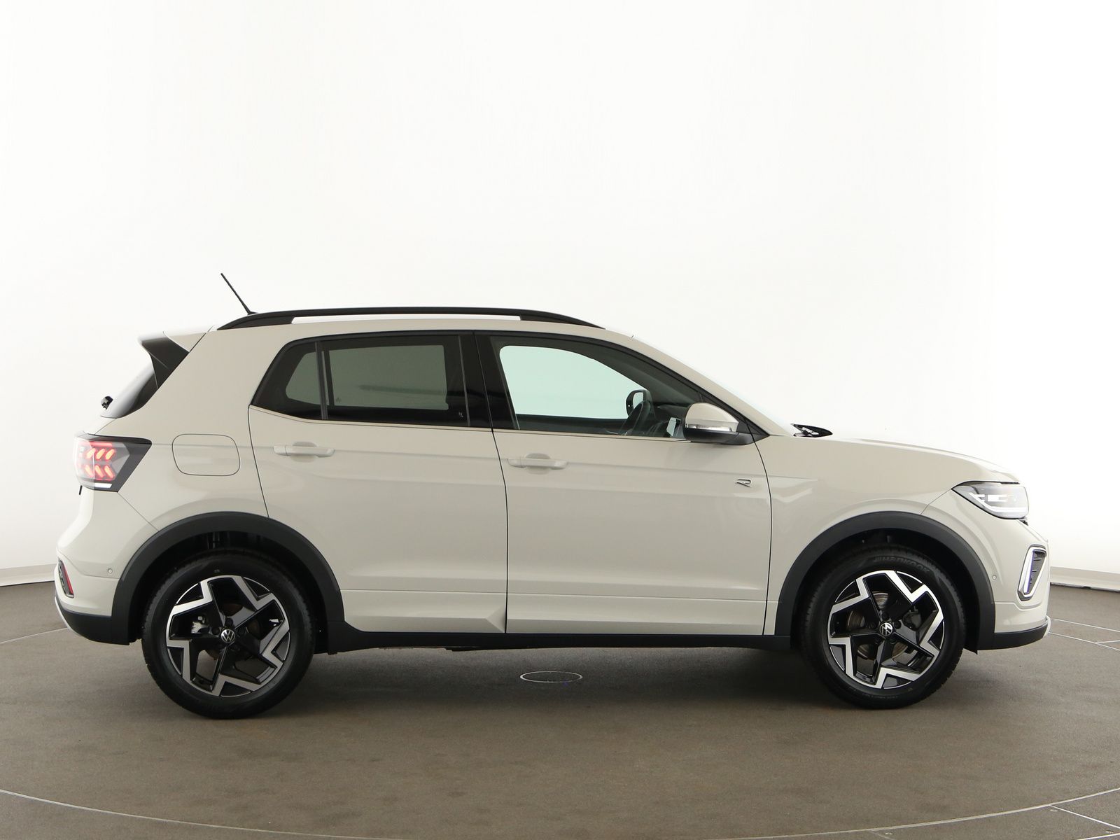 Volkswagen T-Cross - Bild 8
