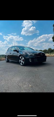 Volkswagen VW GOLF VI GTI DSG Leder TÜV Kamera PDC