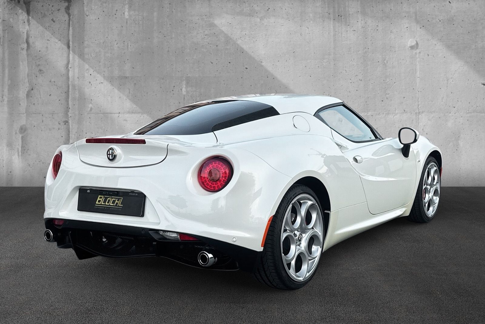 Fahrzeugabbildung Alfa Romeo 4C*1.Hand*Deutsches Auto*Carbon Scheinwerfer