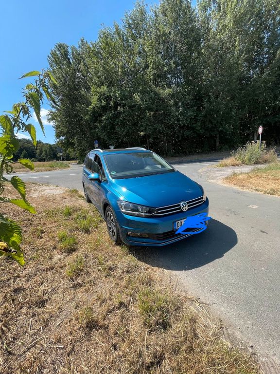Image of Volkswagen Touran