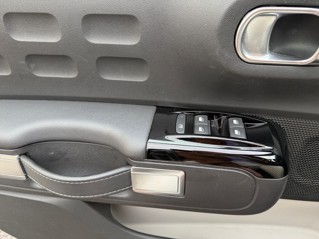 Fahrzeugabbildung Citroën C3 Pure Tech 83 S&S C-SERIES