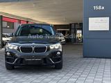 BMW X1 xDrive20i Sport Line Automatik*Leder*Navi*PDC - BMW X1: Geländewagen