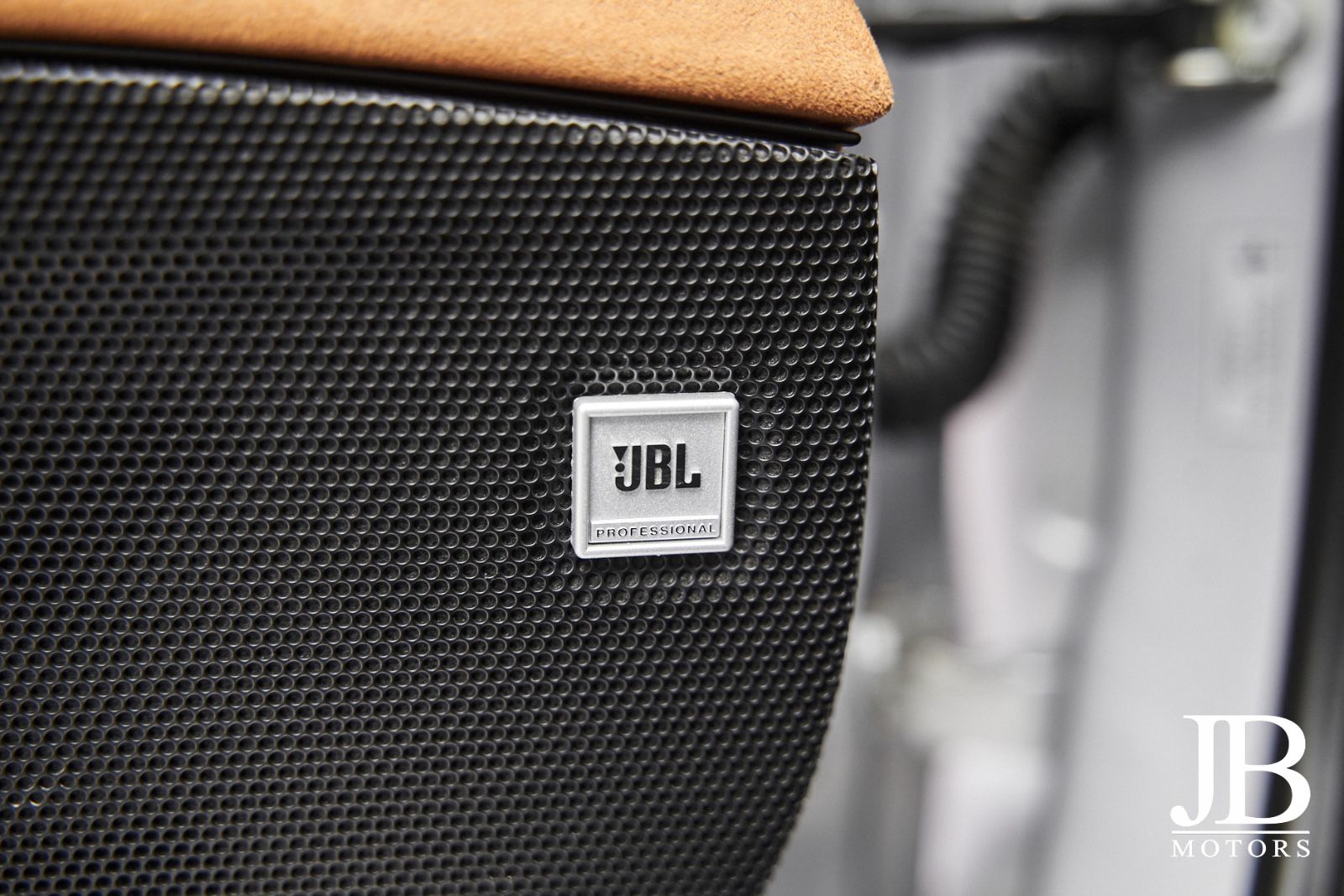 Fahrzeugabbildung Ferrari F8 Tributo Carbon Lift Racing Seat CarPlay