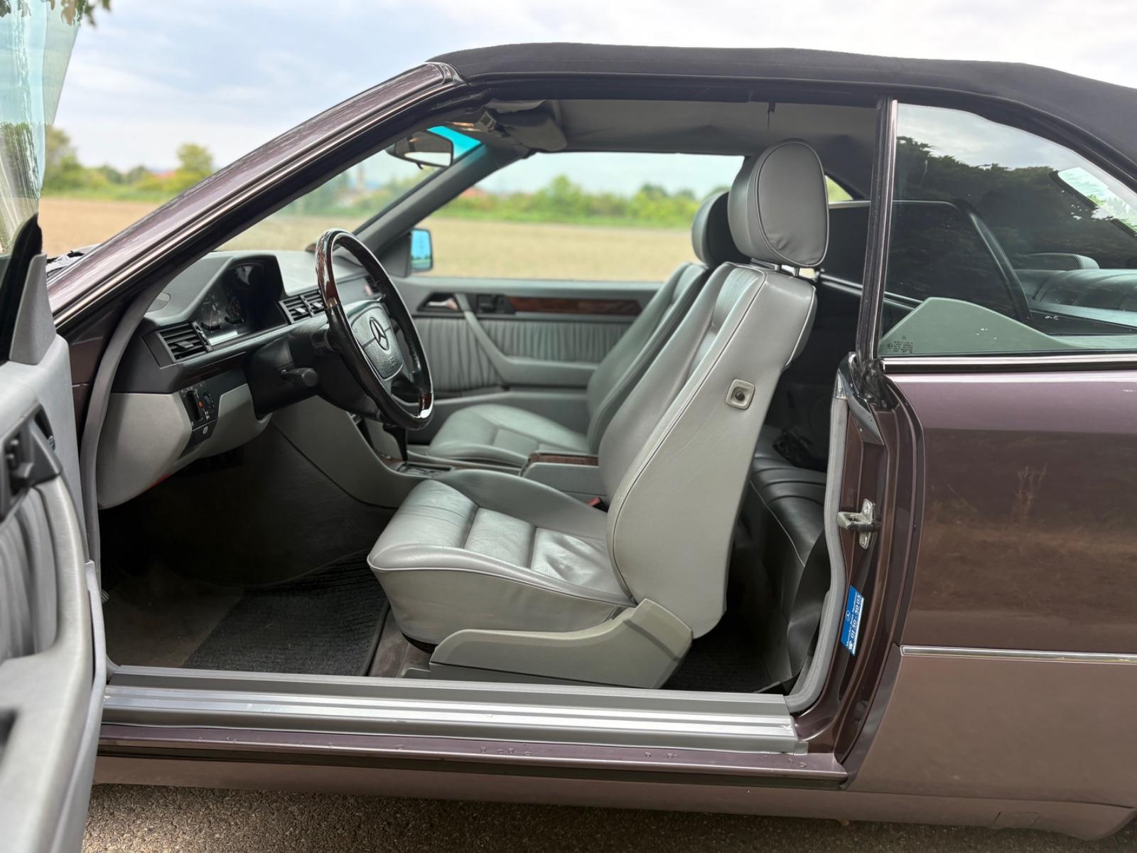 Mercedes-Benz Liebhaberfahrzeug Mercedes Benz E 220 Cabriolet