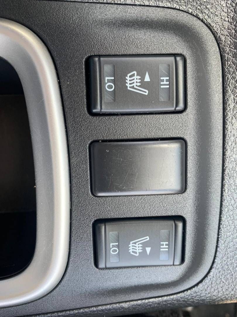 Fahrzeugabbildung Renault ALASKAN Intens Blue dCi 190