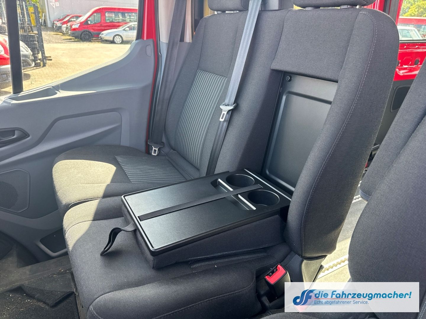 Fahrzeugabbildung Ford Transit Kombi 350 L3 Trend StandHZG *2520 *EXPOR