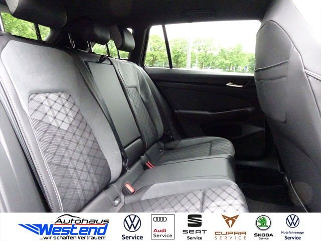 Fahrzeugabbildung Volkswagen Golf Variant R line 1.5l eTSI 110kW DSG LED Navi