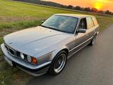 BMW E34 520i Touring Executive - BMW 5er Reihe: Kombi, E34