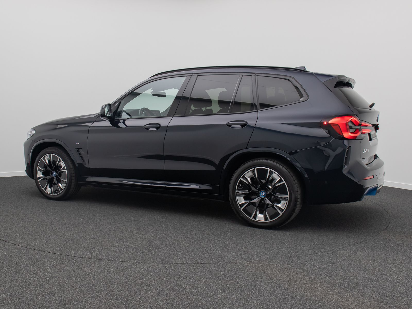 Fahrzeugabbildung BMW iX3 M Sport IMPRESSIVE 360°Laser DAB Komfort HUD